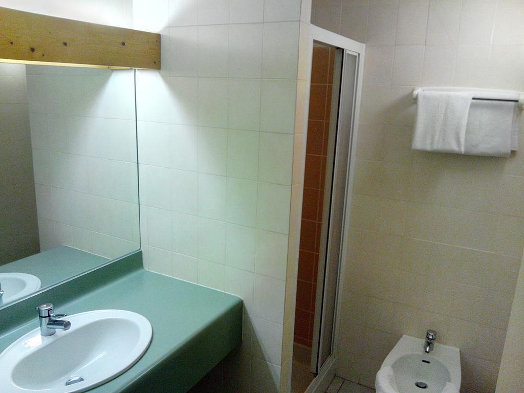 N'Atura Hotel Aire-sur-lʼAdour Zimmer foto