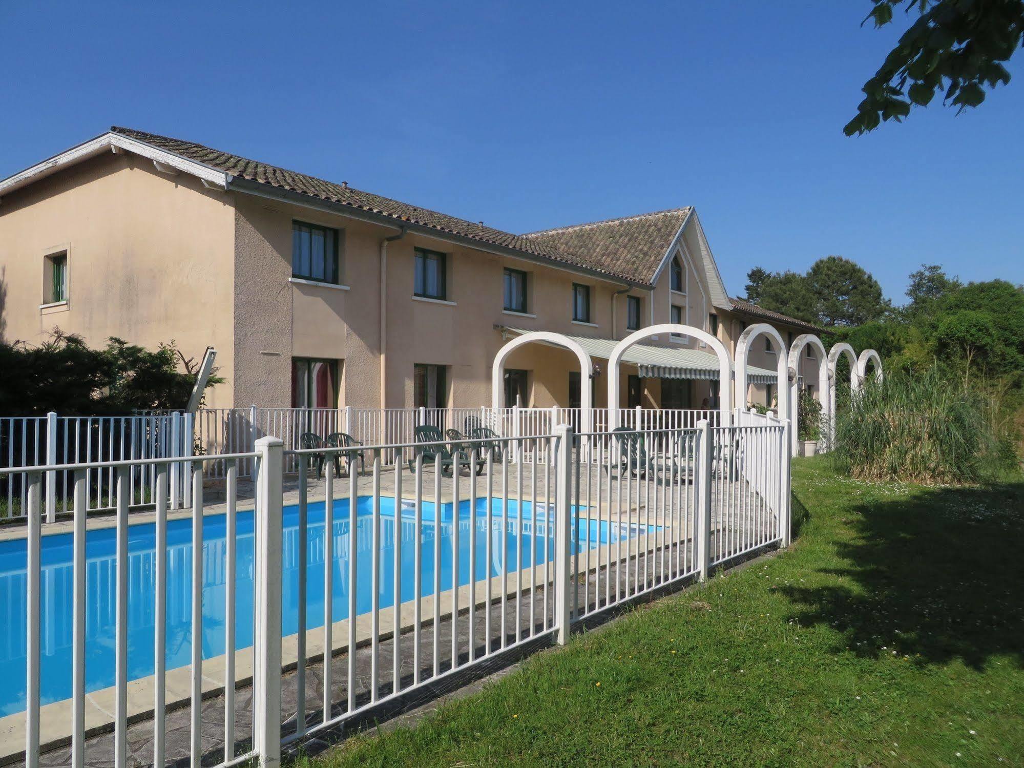 N'Atura Hotel Aire-sur-lʼAdour Exterior foto