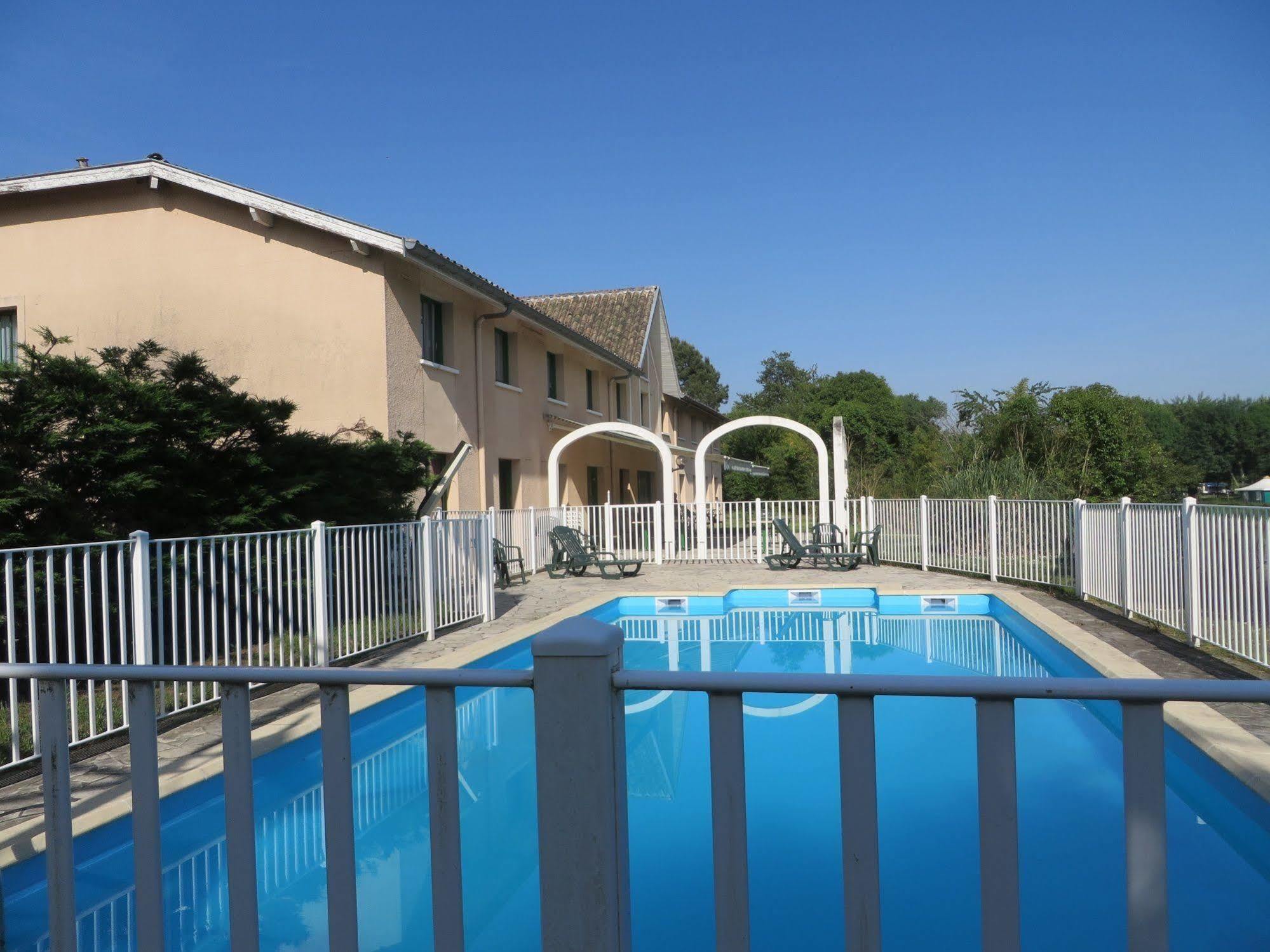 N'Atura Hotel Aire-sur-lʼAdour Exterior foto